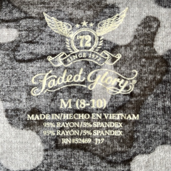 Faded Glory Camo Print Top - Picture 7 of 8